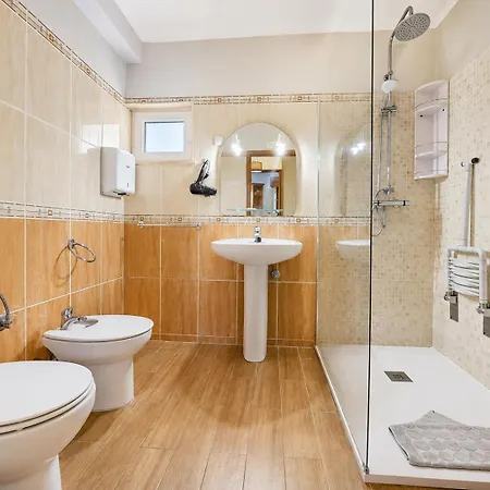 Junior Apartment *
